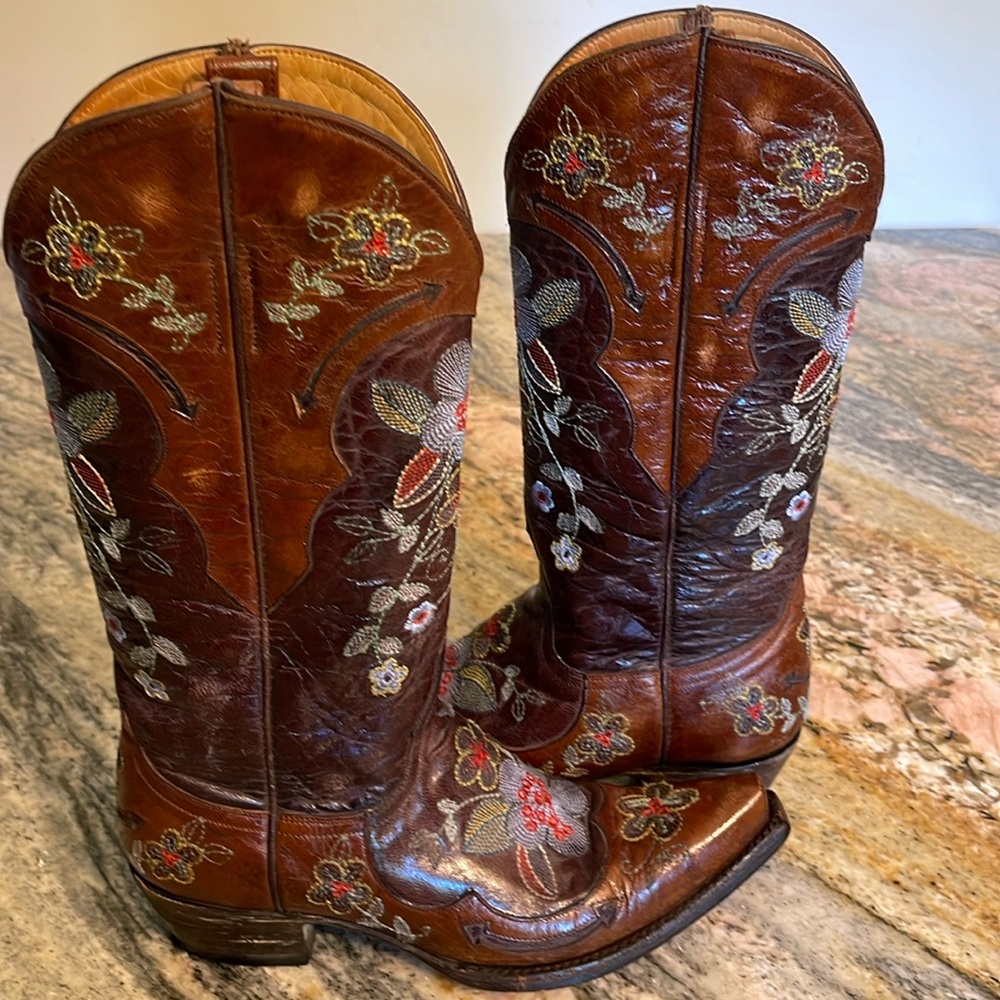 Old Gringo Bonnie Western Classic Boots
Chocolate/Brown with Embroidery Size 7 - Picture 3 of 7